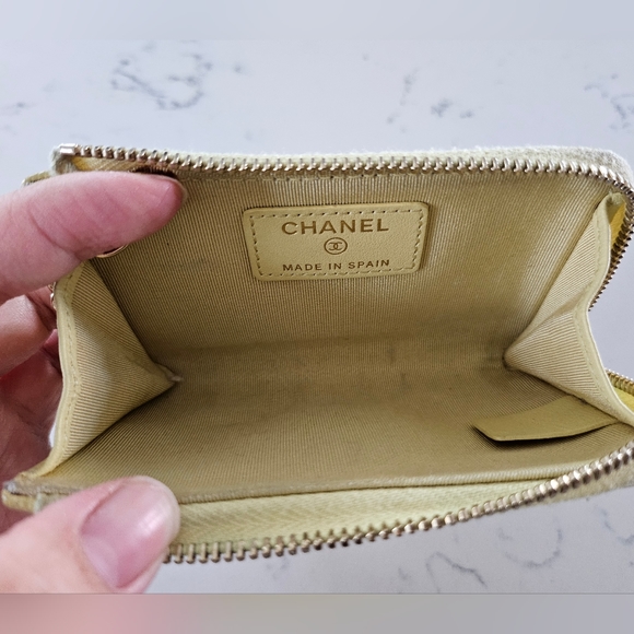Chanel Yellow Caviar Coin Key Case Pouch - Picture 7 of 11